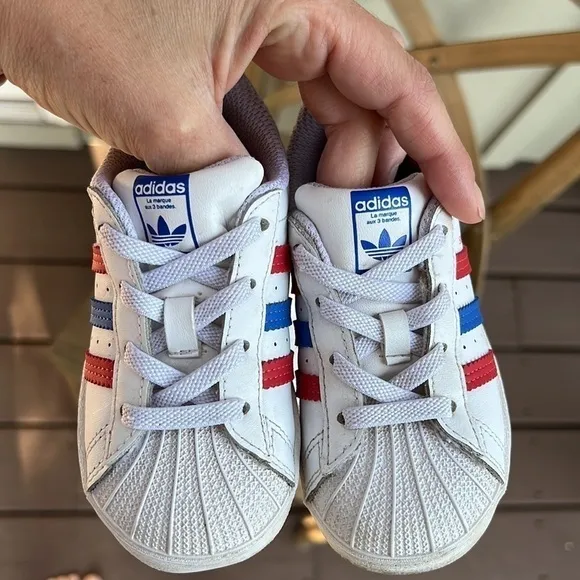 Adidas Red White &amp; Blue Superstarts❤️🤍💙