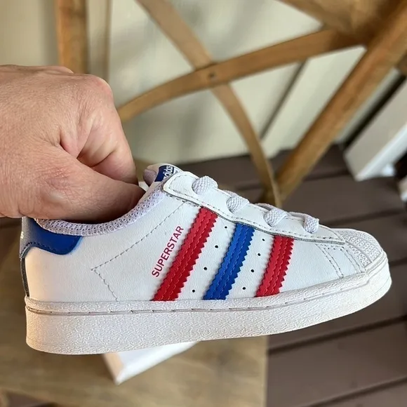 Adidas Red White &amp; Blue Superstarts❤️🤍💙