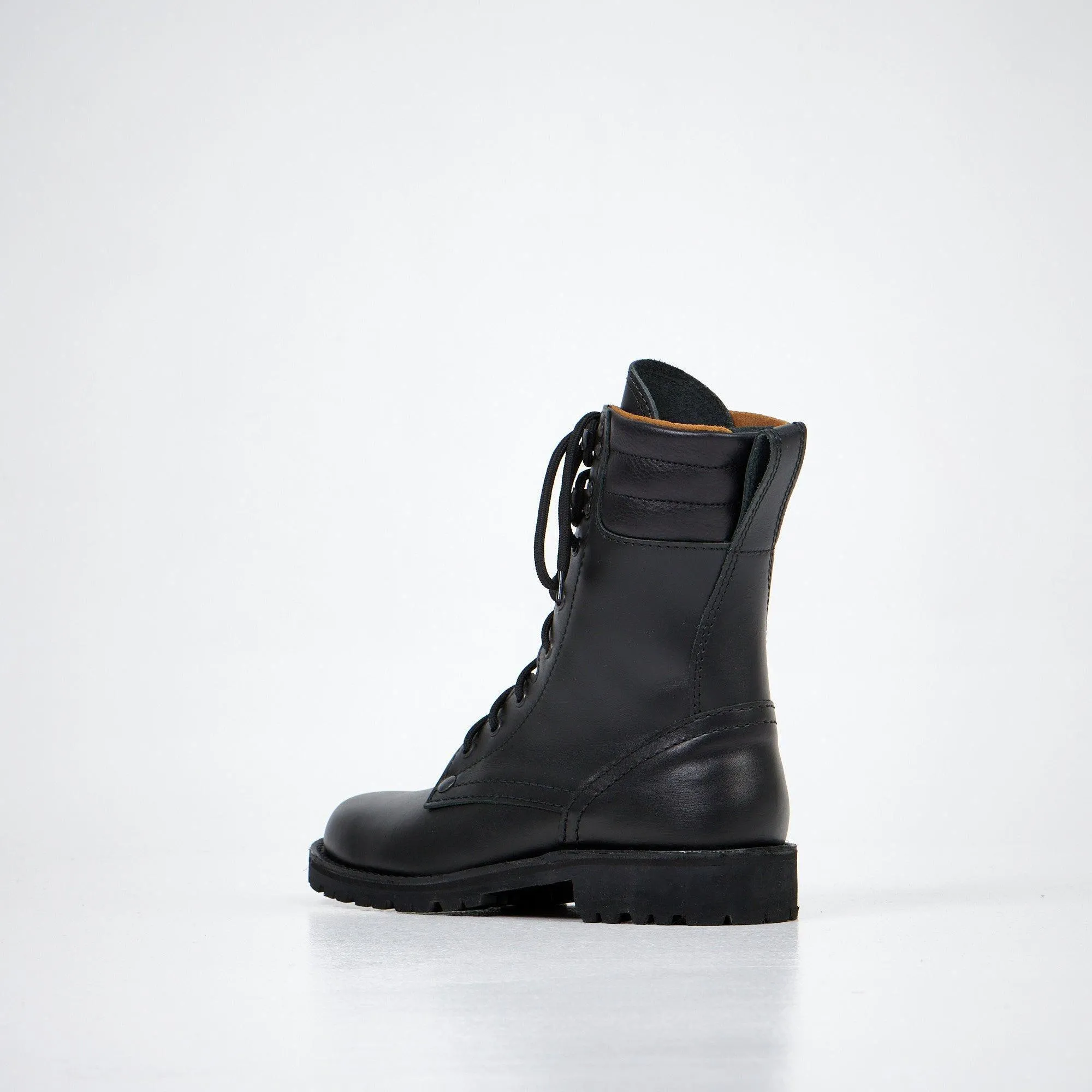 AIPI-1 Leather Boots