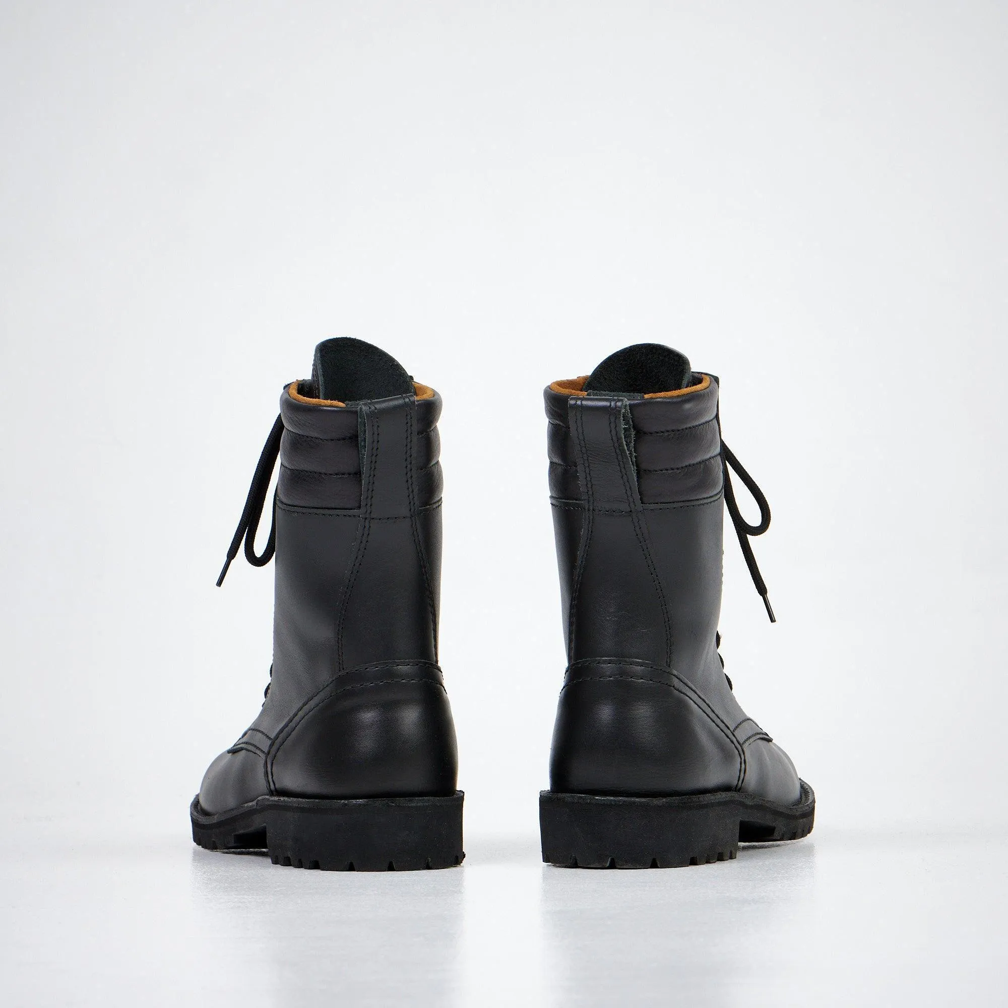 AIPI-1 Leather Boots