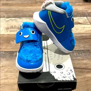 BNIB! Nike Kids Team Hustle D 9 LIL (Toddler) 6 in Lt. Blue