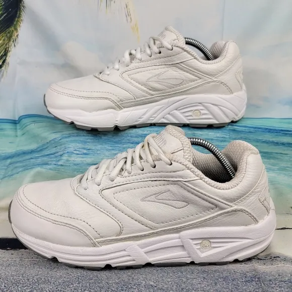 Brooks Addiction Walker Womens 9