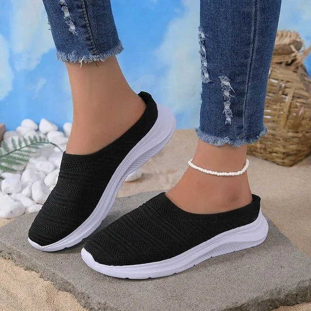 Comfy solid-colour slip on flat shoes