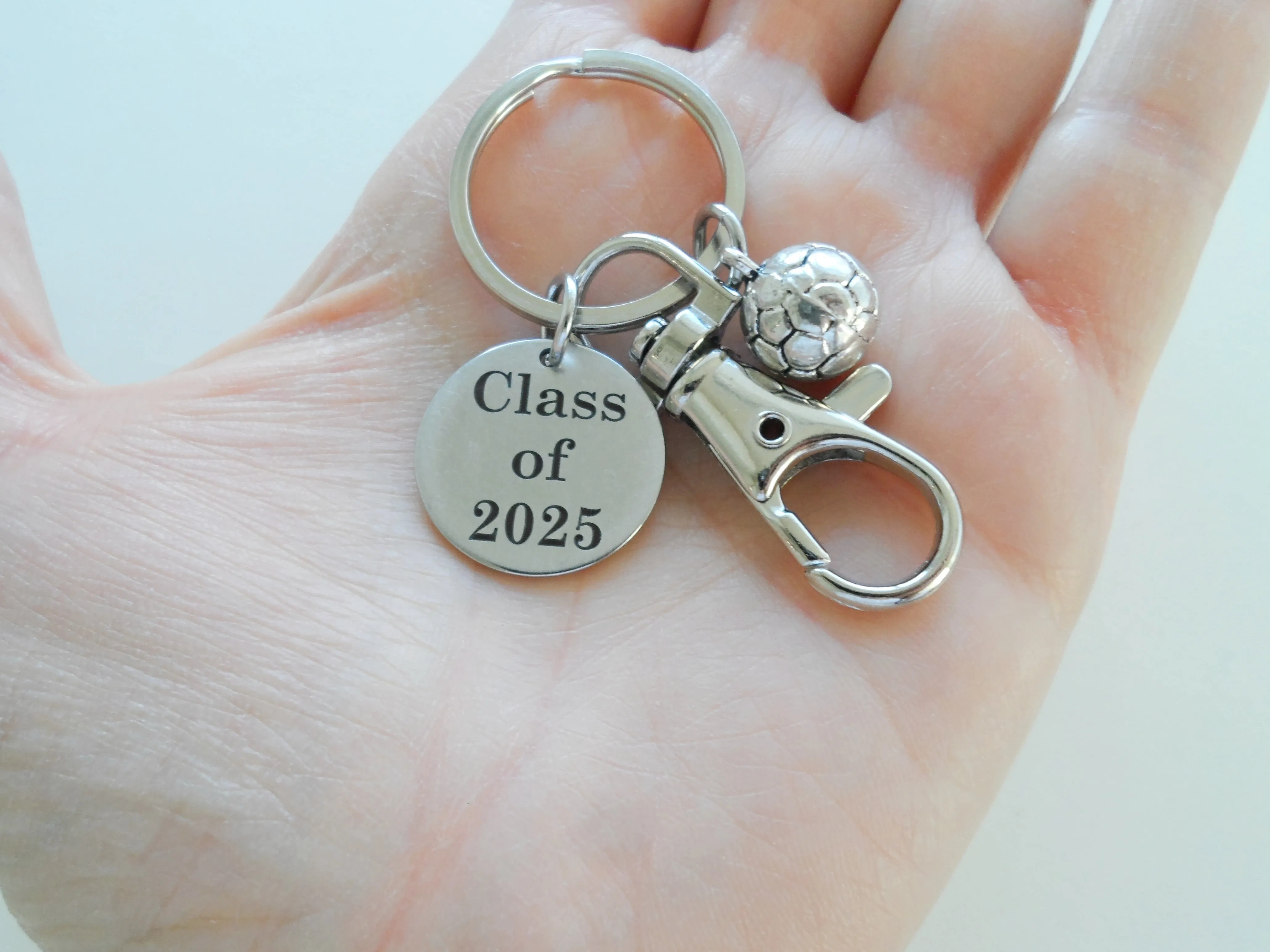 Custom Graduation Class of 2025 Disc Keychain with Soccer Charm & Clasp, Personalized Graduate Keychain Gift