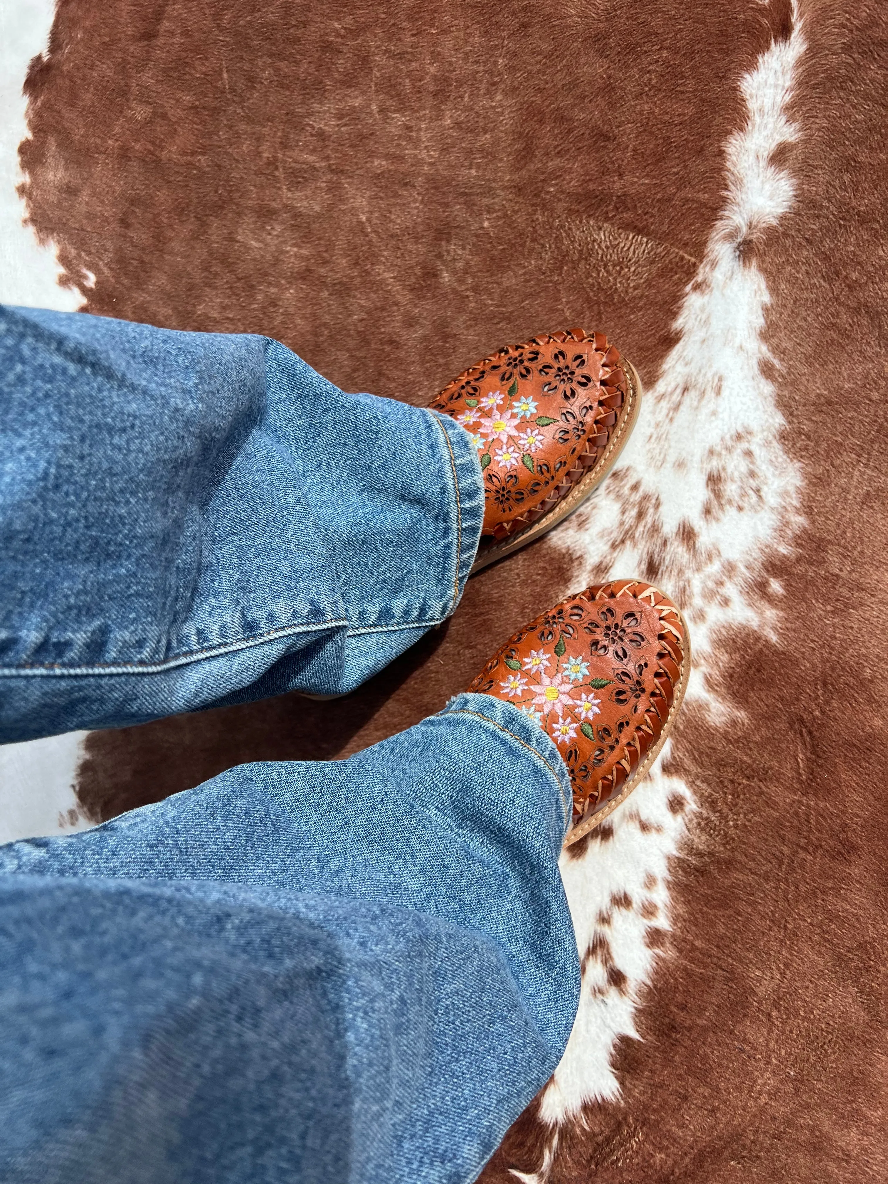 Daisy Huaraches