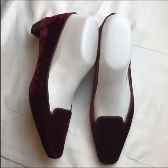 DIANE B. Low heel deep burgundy shoes.  NEW