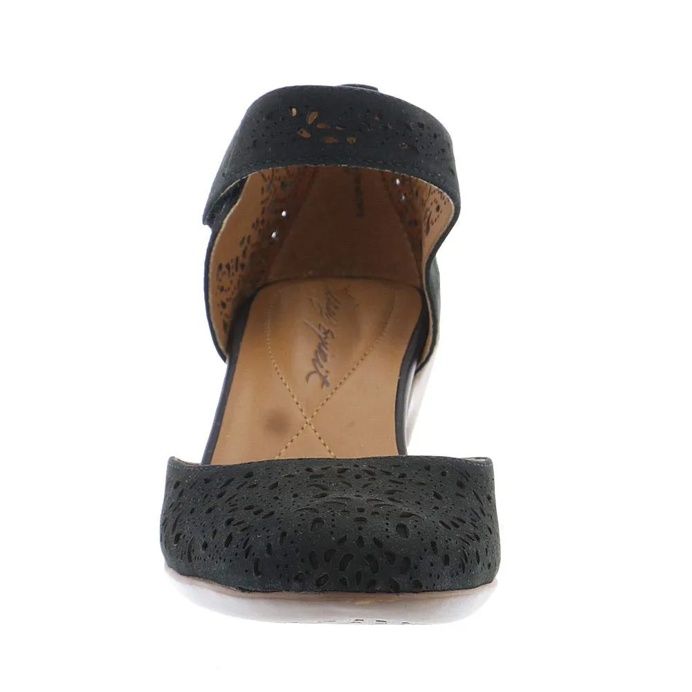 Easy Spirit womens Cindie Pump, Black 001, 8.5 Wide US