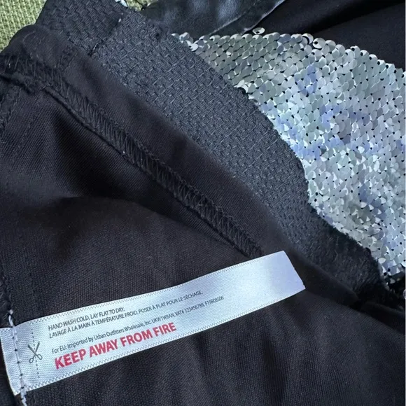 Free People Changeable Black &amp; Silver “Camo” Sequin “Night Out” Skirt ~ 8