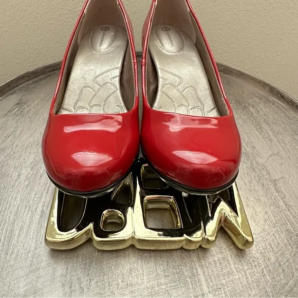Giani Bernini Red Patent Vegan Leather Round Toe Heels Size 7M