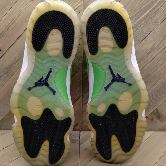 Jordan Future Low Light Poison Green Camo Athletic Sneakers Mens Size 13 Shoes