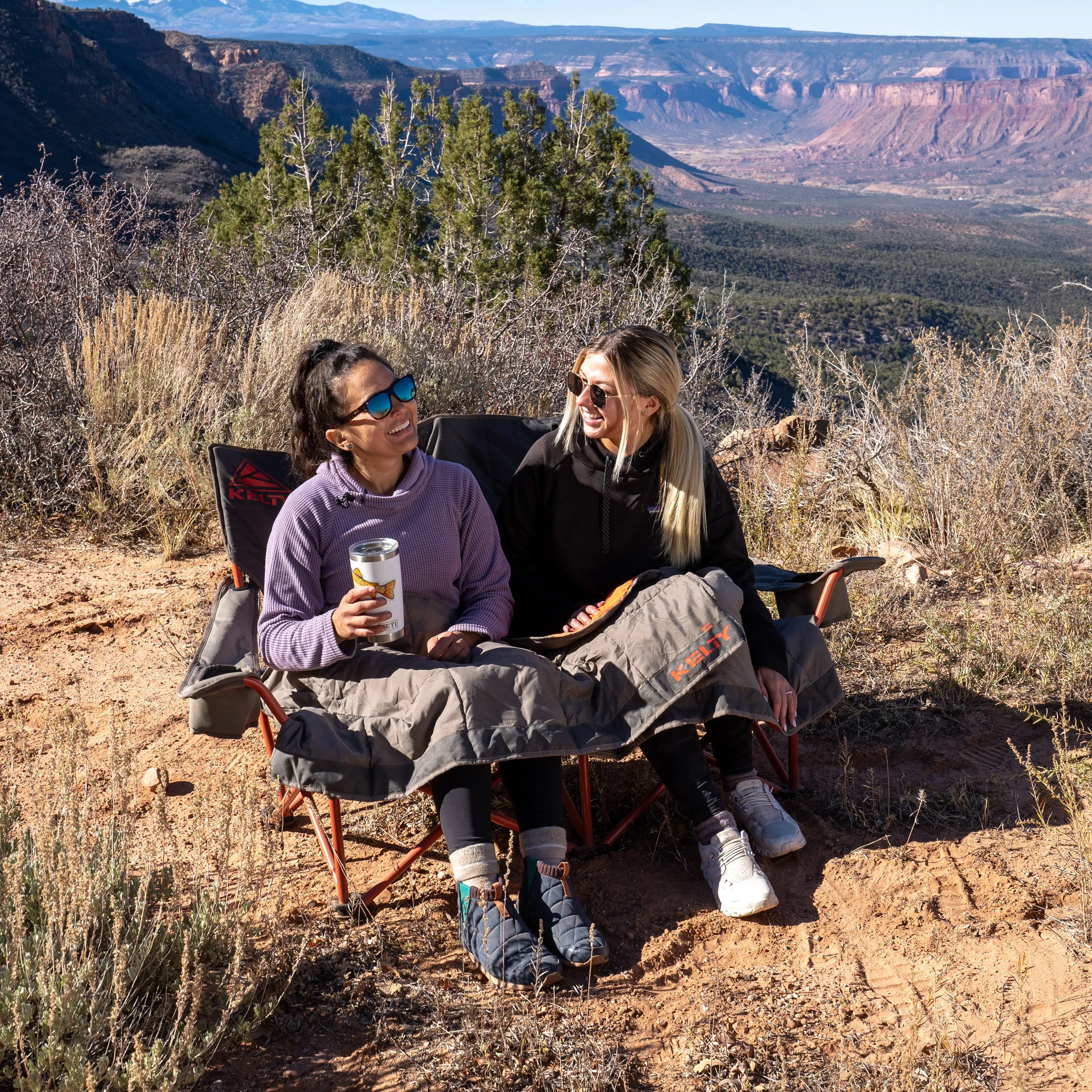 KELTY Low Loveseat Nest Bungee Cord / Beluga