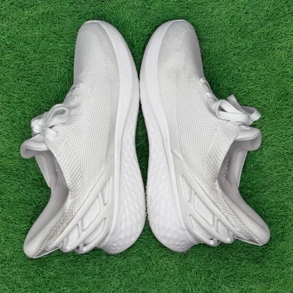 Kizik Athens Hands Free Shoes Womens 9 Wide White Comfort Slip On Sneakers
