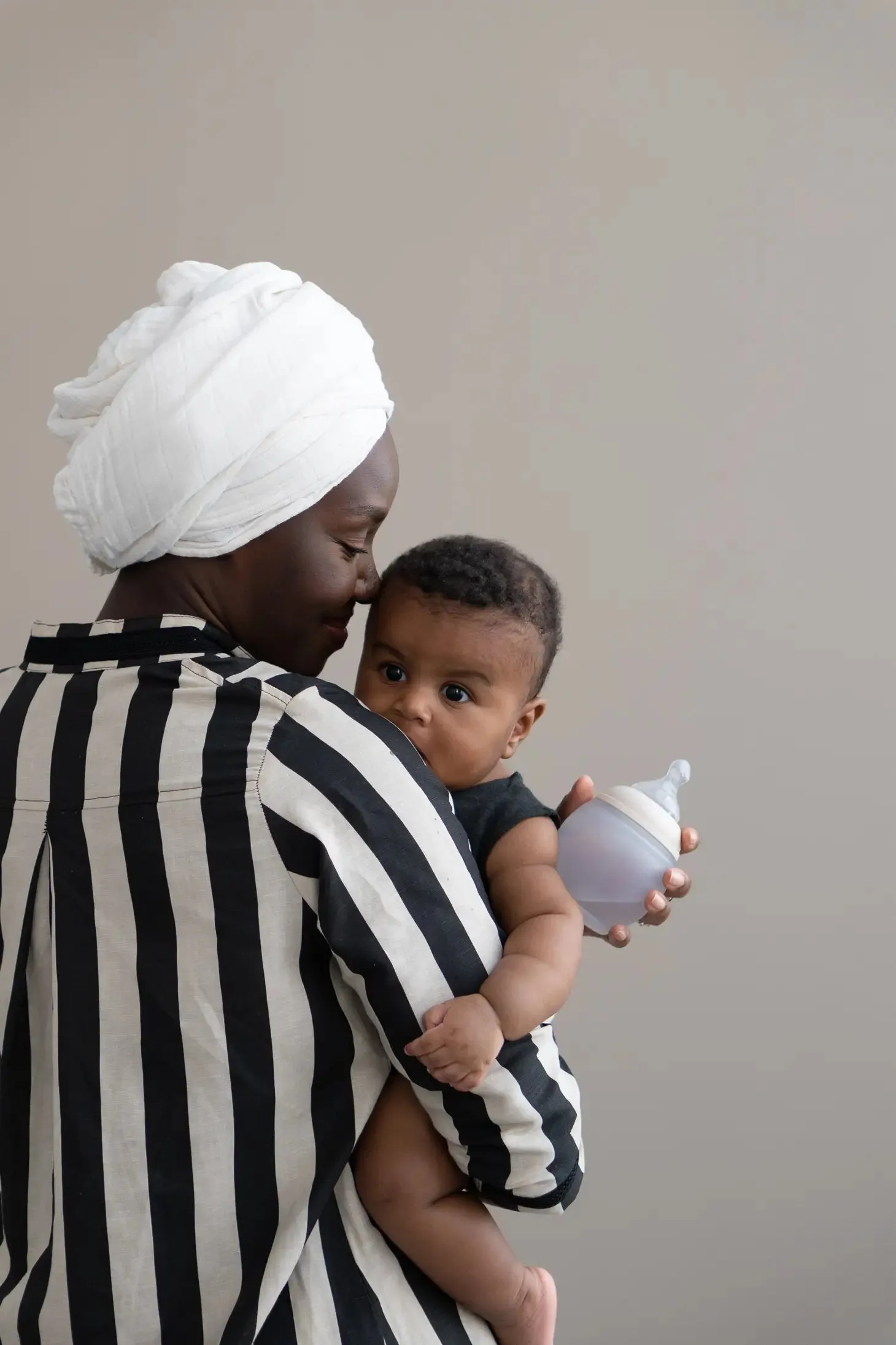 Élhée Silicone Easy Clean Baby bottle 240ml - 08 Oz