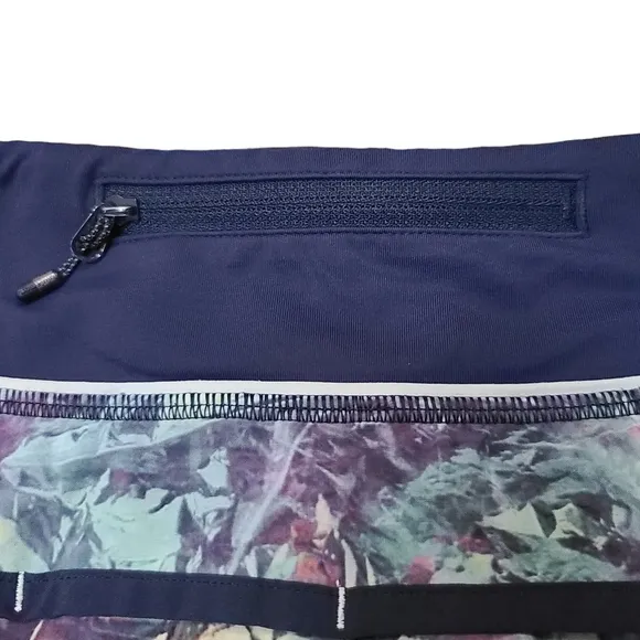 Lululemon 752 Run: Speed Short *4-way Stretch Iridescent Multi / Deep Navy sz 6