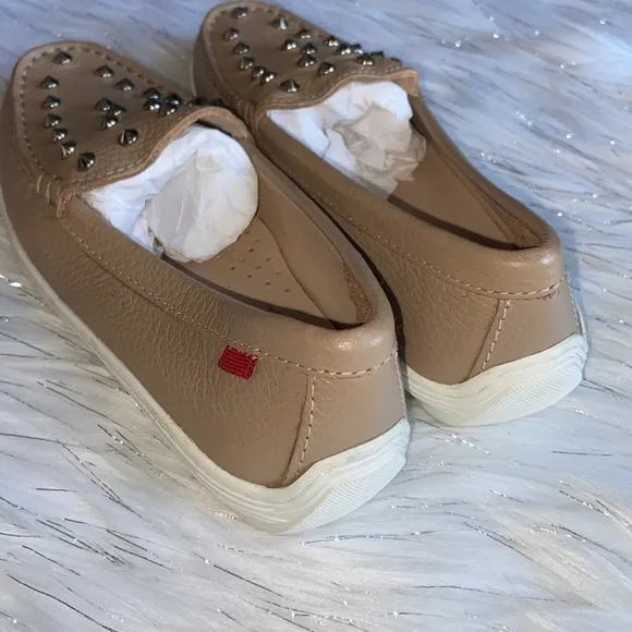Marc Joseph New York Tan Leather Studded Loafer Kid's size 1.5
