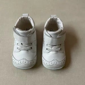 Mikihouse Wing-Tip First Walker