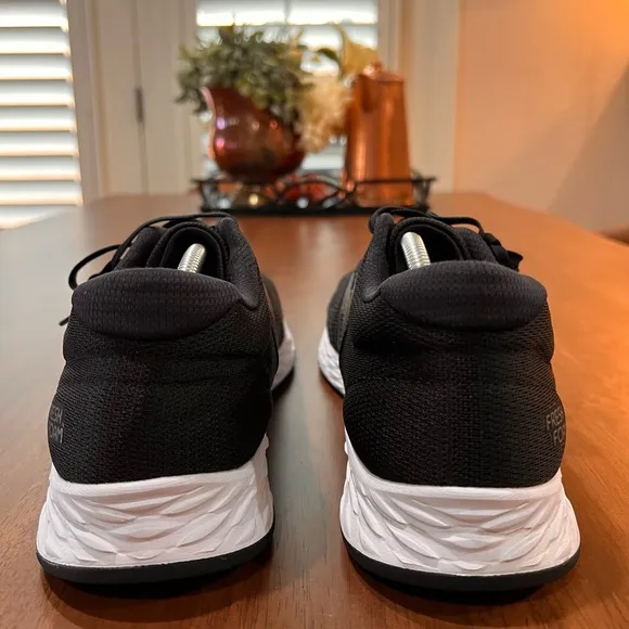 New Balance Men’s Fresh Foam Arishi Running Shoes Black Size 12D US