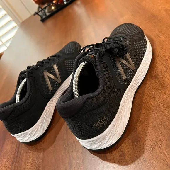 New Balance Men’s Fresh Foam Arishi Running Shoes Black Size 12D US