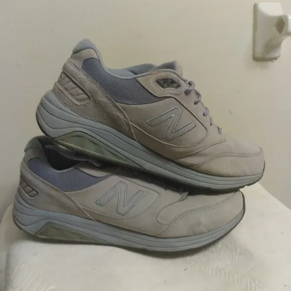 New Balance MW928GY3 Mens Gray Leather Sneakers Shoes Sz 11 2E