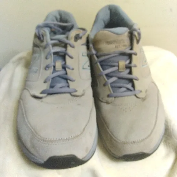 New Balance MW928GY3 Mens Gray Leather Sneakers Shoes Sz 11 2E