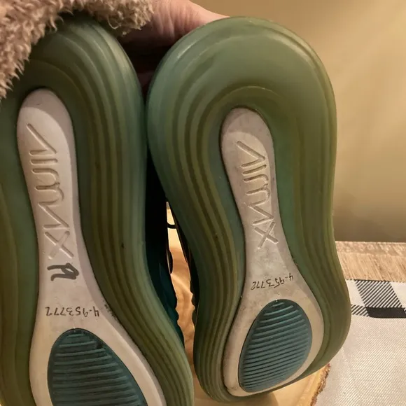 NIKE AIR MAX 720 (GS) Athletic Shoes “Sea Forest” AQ3196-400 Size 6.5Y