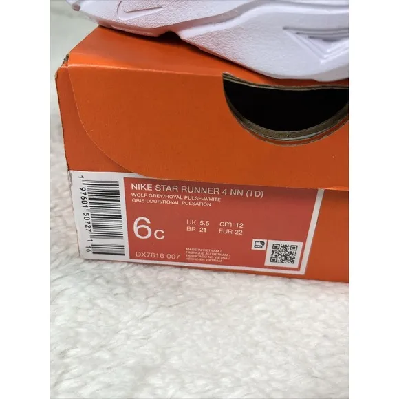 Nike Boy's Star Runner 4 Athletic Toddler Baby Shoes Wolf Grey Size 6C NEW