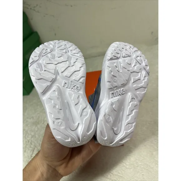 Nike Boy's Star Runner 4 Athletic Toddler Baby Shoes Wolf Grey Size 6C NEW