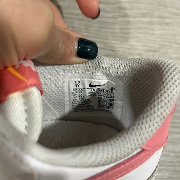 Nike Court Legacy 'White Pink Orange' DA5381-118 kids 3Y