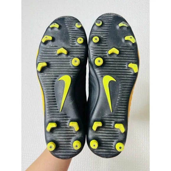 Nike Kids Jr Hypervenom Phelon III FG Soccer Cleats Black 852595-801 Size 5Y