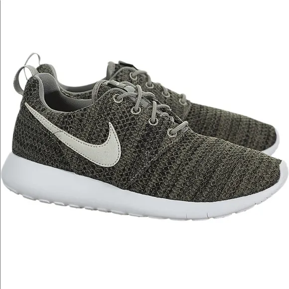 NIKE Kids UNISEX Sneaker Dark Stucco/Light Bone