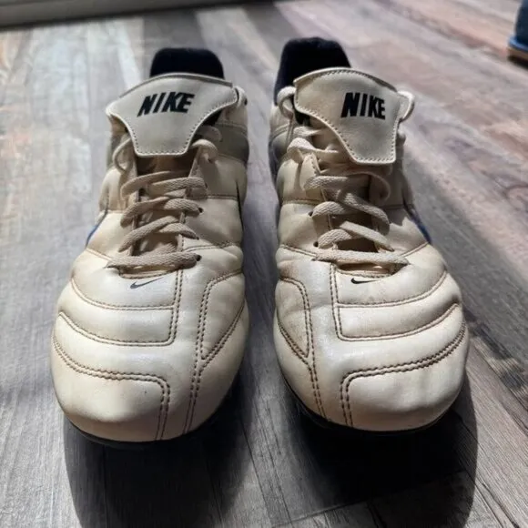 Nike park II Fg white/blue soccer cleats Good used condition size 10