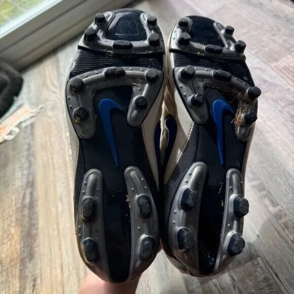 Nike park II Fg white/blue soccer cleats Good used condition size 10