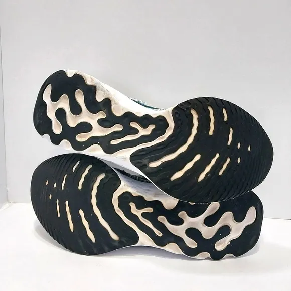 Nike React Flyknit Sneakers, Size‎ 11