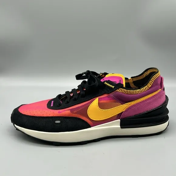 Nike Waffle One Active Fuchsia men’s sz 9.5