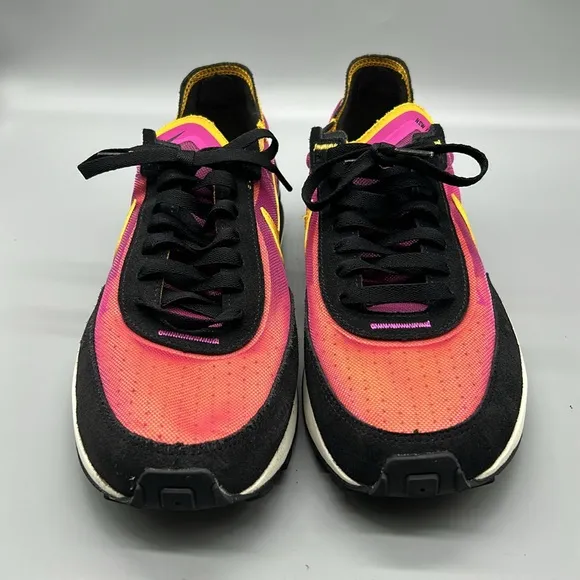 Nike Waffle One Active Fuchsia men’s sz 9.5