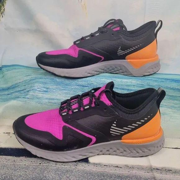 Nike Odyssey React Women's 6