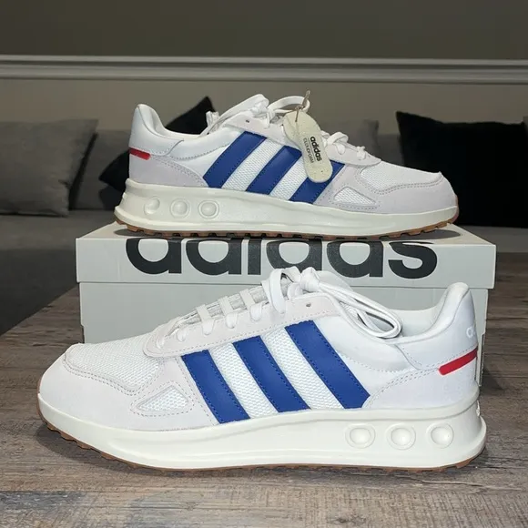 NWT Adidas Run 84 Men's Shoes IH8621