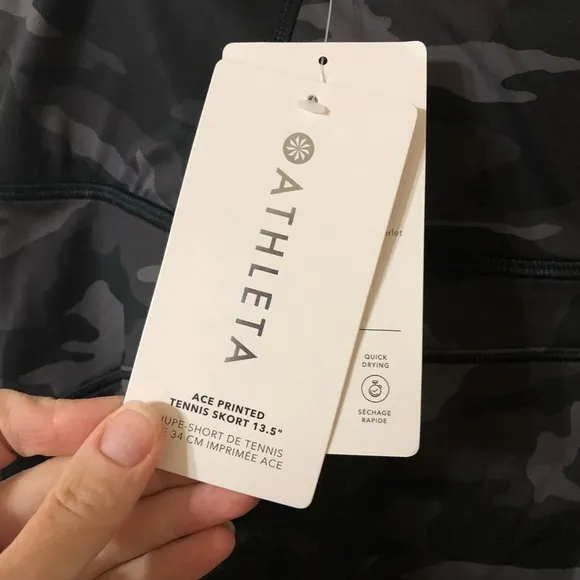 NWT Athleta Ace Printed Tennis Skorts 13.5 in Camo - Size XL