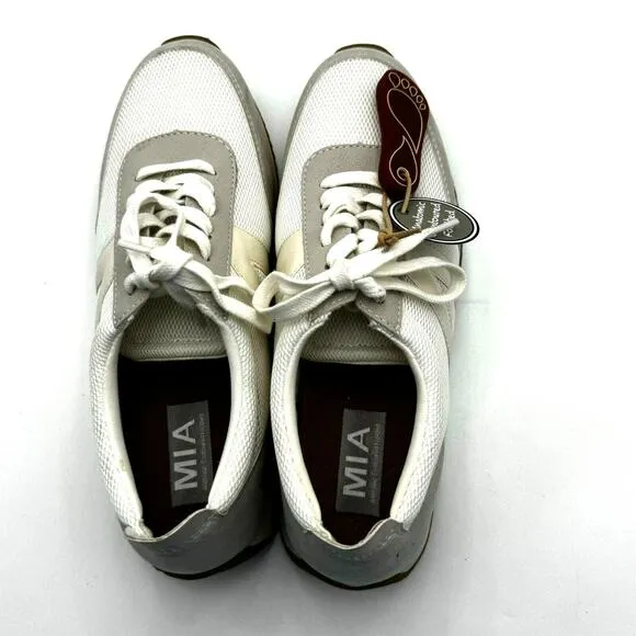 NWT MIA Womens 6.5 Kable Lace Up Sneakers Shoes Vintage Look New white taupe