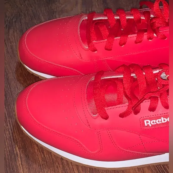 Reebok size 14