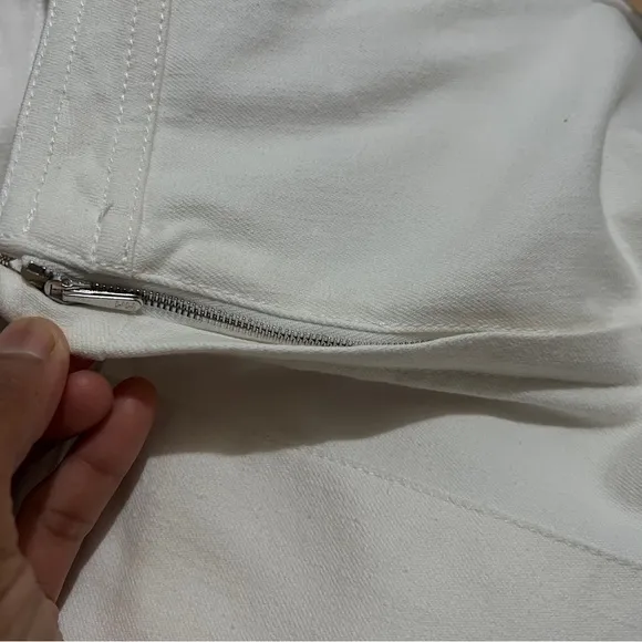 St. John Sport Grommet Heavyweight Cotton Tennis Skirt: Box TOY01: