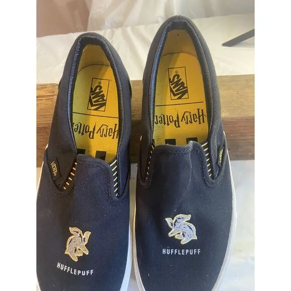 Van's Harry Potter Limited Edition Hufflepuff Slip-On Tennis Shoes-Size‎ 8.5