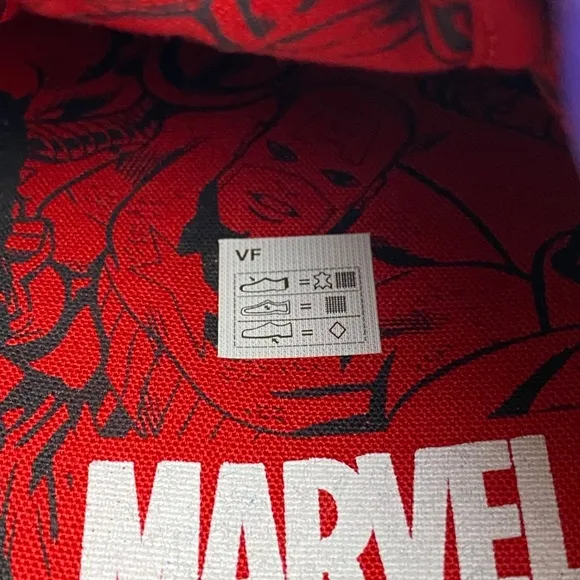 VANS x Marvel Vans Off The Wall Men's Old Skool Shoes - Avengers Size 7.5