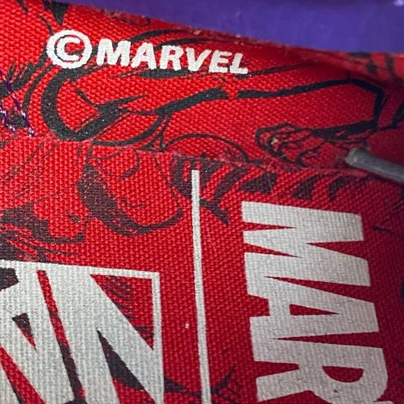 VANS x Marvel Vans Off The Wall Men's Old Skool Shoes - Avengers Size 7.5