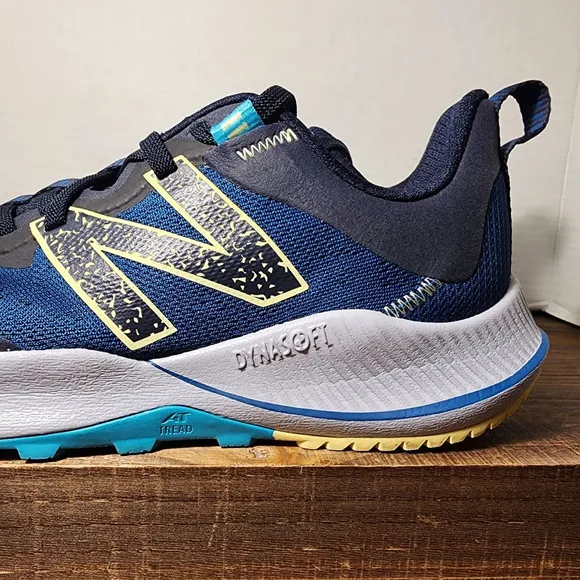 Women's New Balance Dynasoft Nitrel V4 Trail Running Shoes, Size 9, Blue