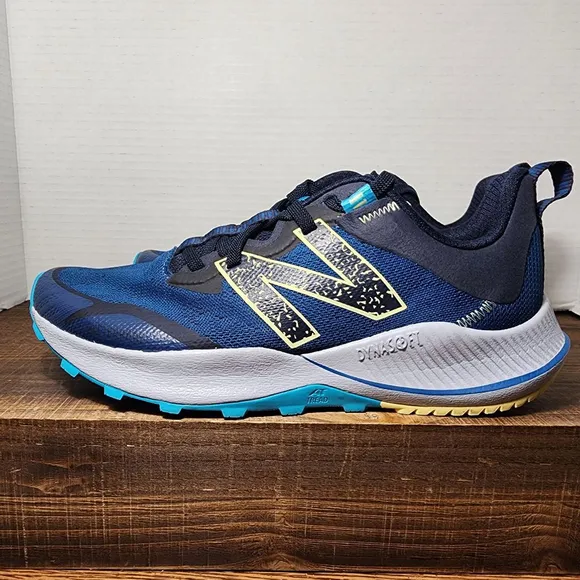 Women's New Balance Dynasoft Nitrel V4 Trail Running Shoes, Size 9, Blue