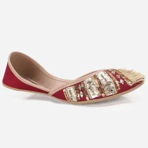 Women's "VALMAI" Embellished Stylish Khussa