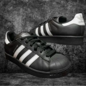 YOUTH ADIDAS SUPERSTAR FOUNDATION - SIZE 4